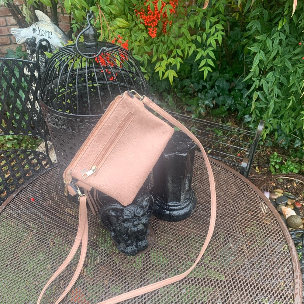 Desain crossbody and Matilda Jane cosmetic bag ,2for the price of one in pink - Picture 9 of 12